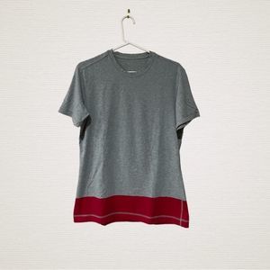 Lululemon athletica classic fit shirt size Medium